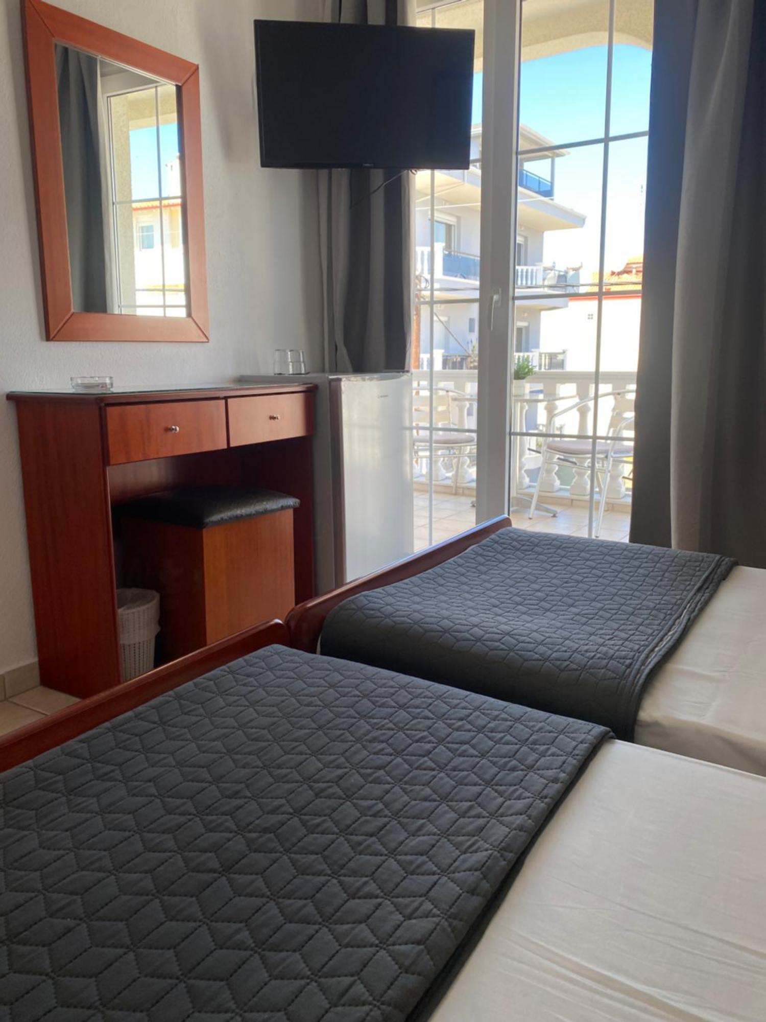 Korali Hotel Paralia Katerinis Luaran gambar
